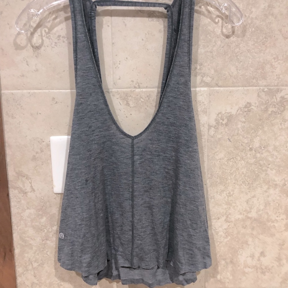 Lululemon crop tank top 🤍